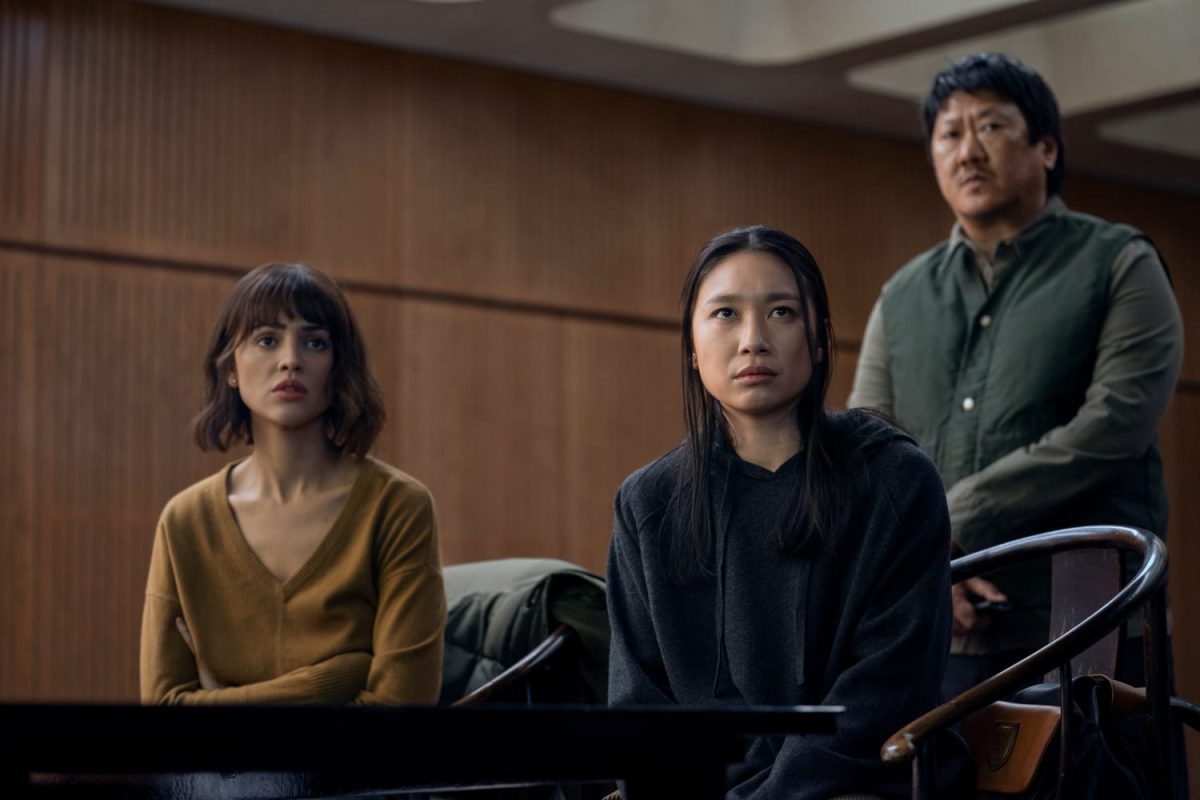 from left to right: Dr. Augustina Salazar played by Eiza Gonzalez, Dr. Jin Cheng played by Jess Hong, and Clarence Shi played by Benedict Wong